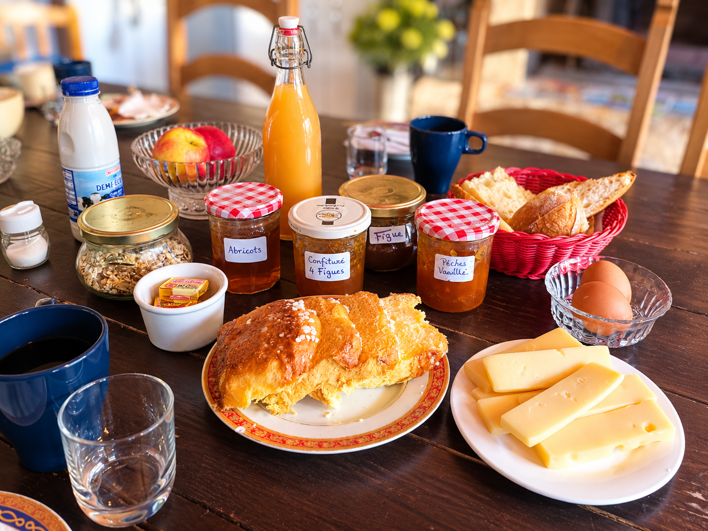 Petit-déjeuner proposé à L'Aur Blan au Somail